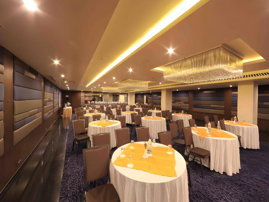 Фото Hotel Regalia Tirupati