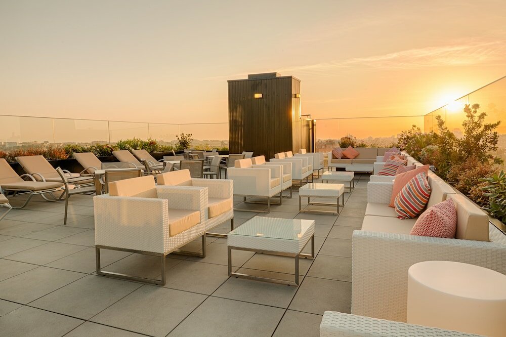Фото Premium Porto Downtown
