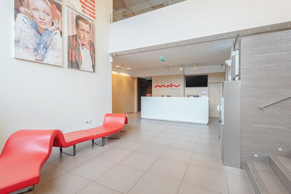 Фото Moov Hotel Porto Centro