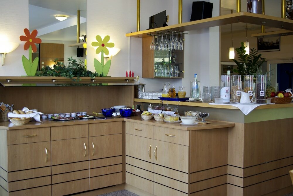 Фото Airport Businesshotel Koeln