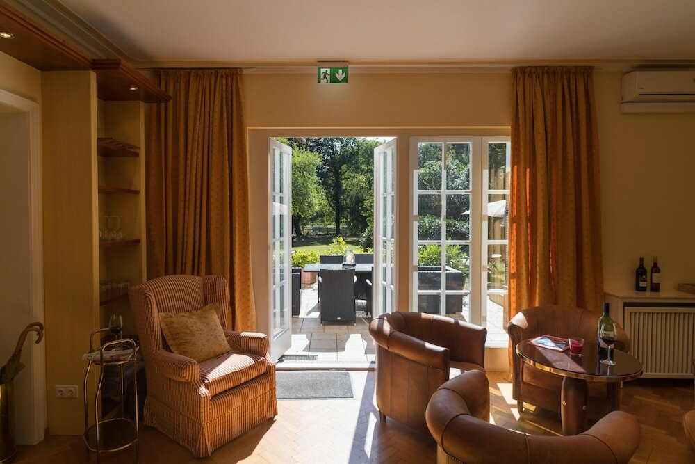 Фото Hotel Villa im Park