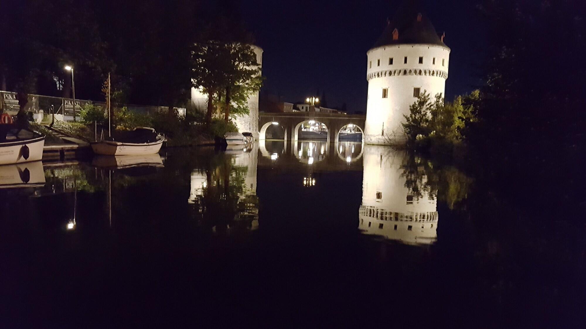 Фото Hotel Restaurant Brasserie Ahoi, Kortrijk