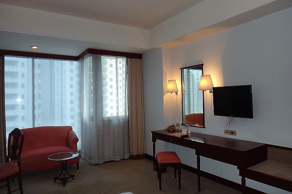 Фото Tai-Pan Hotel