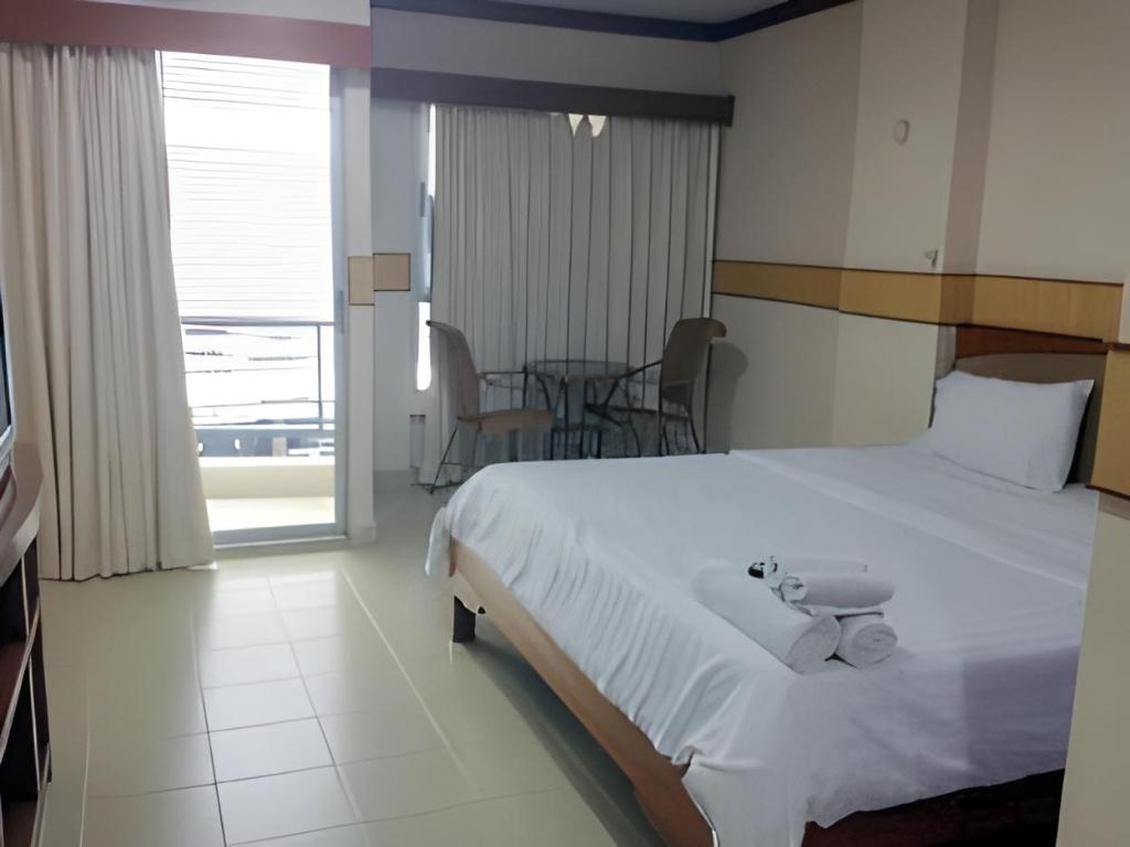 Фото Rattakit Mansion