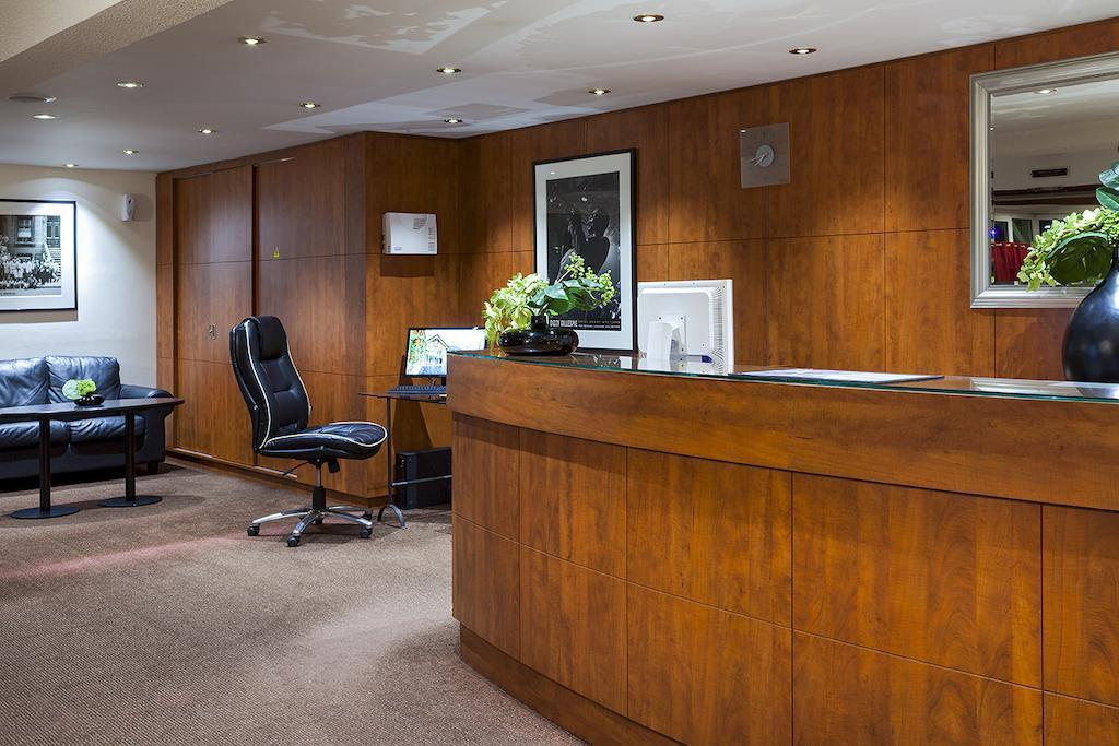 Фото Sky Hotel Goussainville