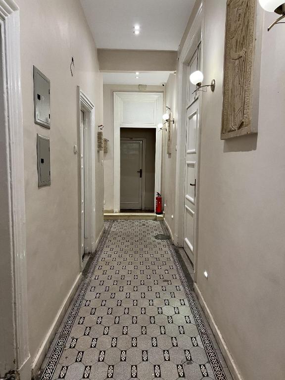 Фото Travelers House Hostel