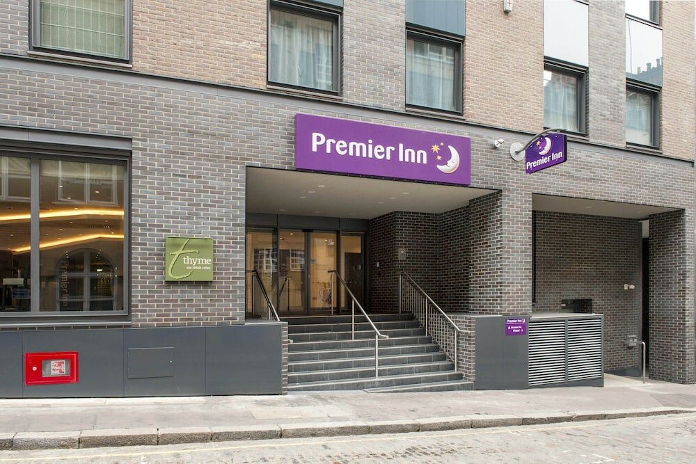 Фото Premier Inn London Bank - Tower
