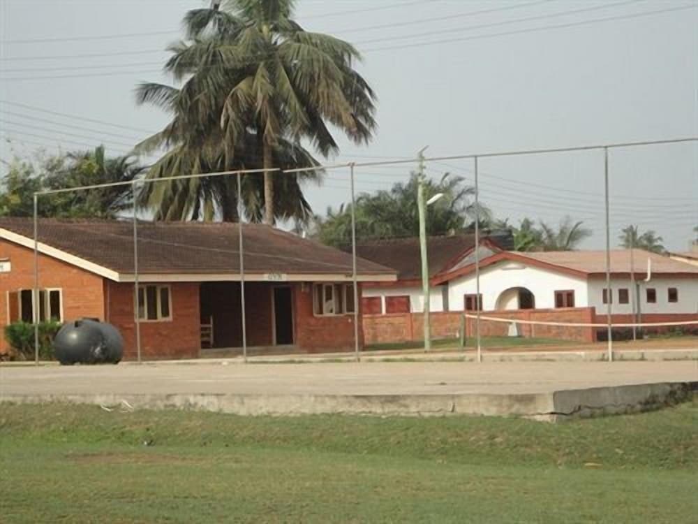 Фото Coconut Grove Beach Resort