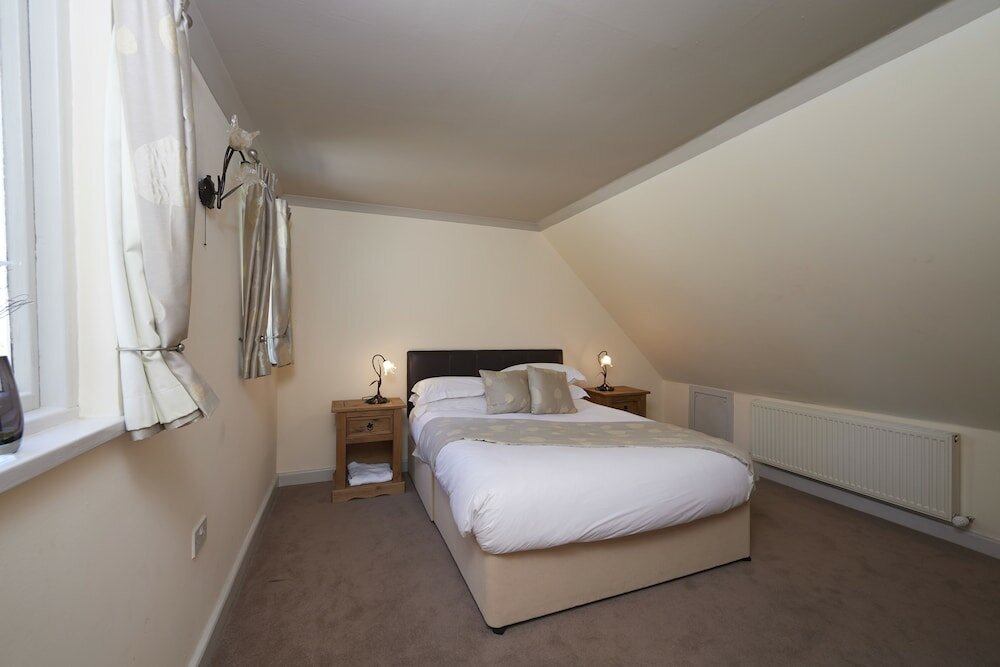 Фото Loch Ness Country House Hotel