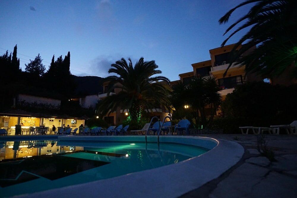 Фото Le Mirage Hotel