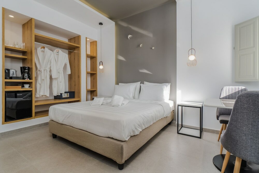 Фото Symphony Suites