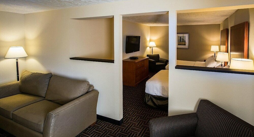 Фото Wyndham Garden Medicine Hat Conference Center