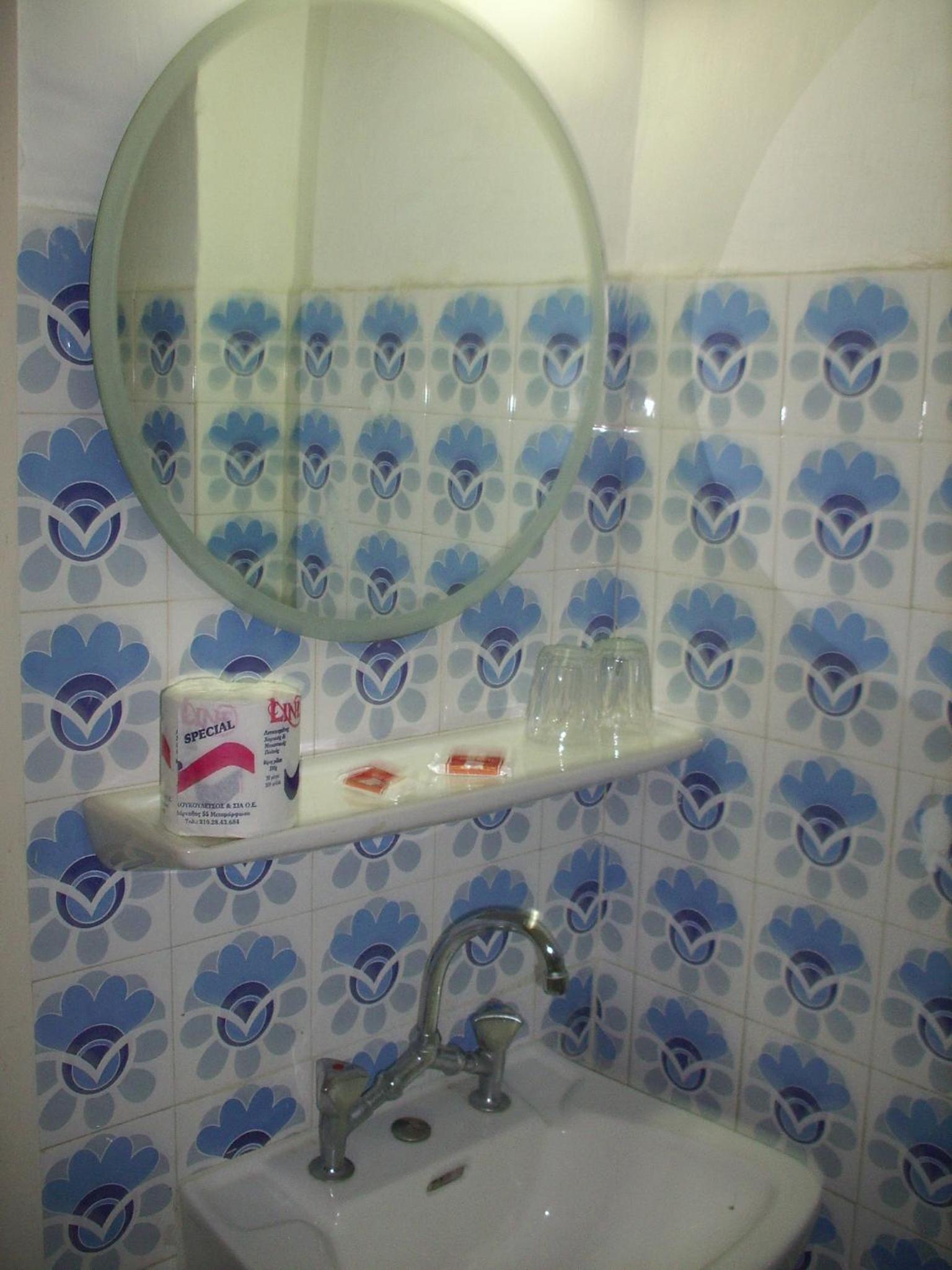 Фото Claridge Hotel