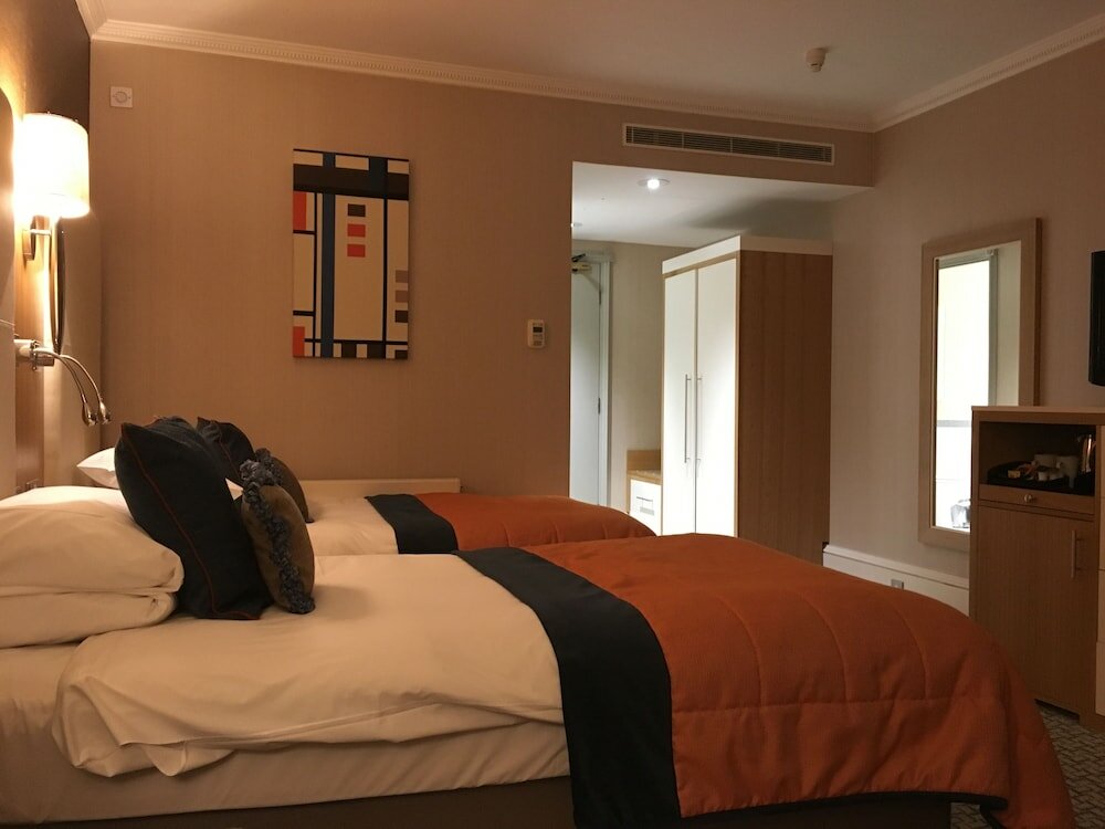 Фото Oulton Hall Hotel, SPA & Golf Resort