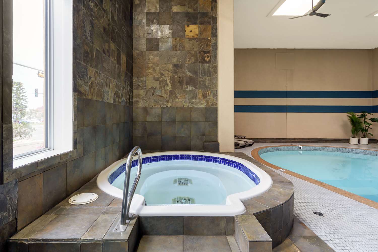 Фото Best Western City Centre Inn