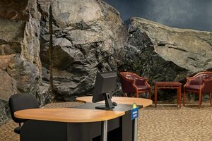 Гостиница Nova Inn Yellowknife