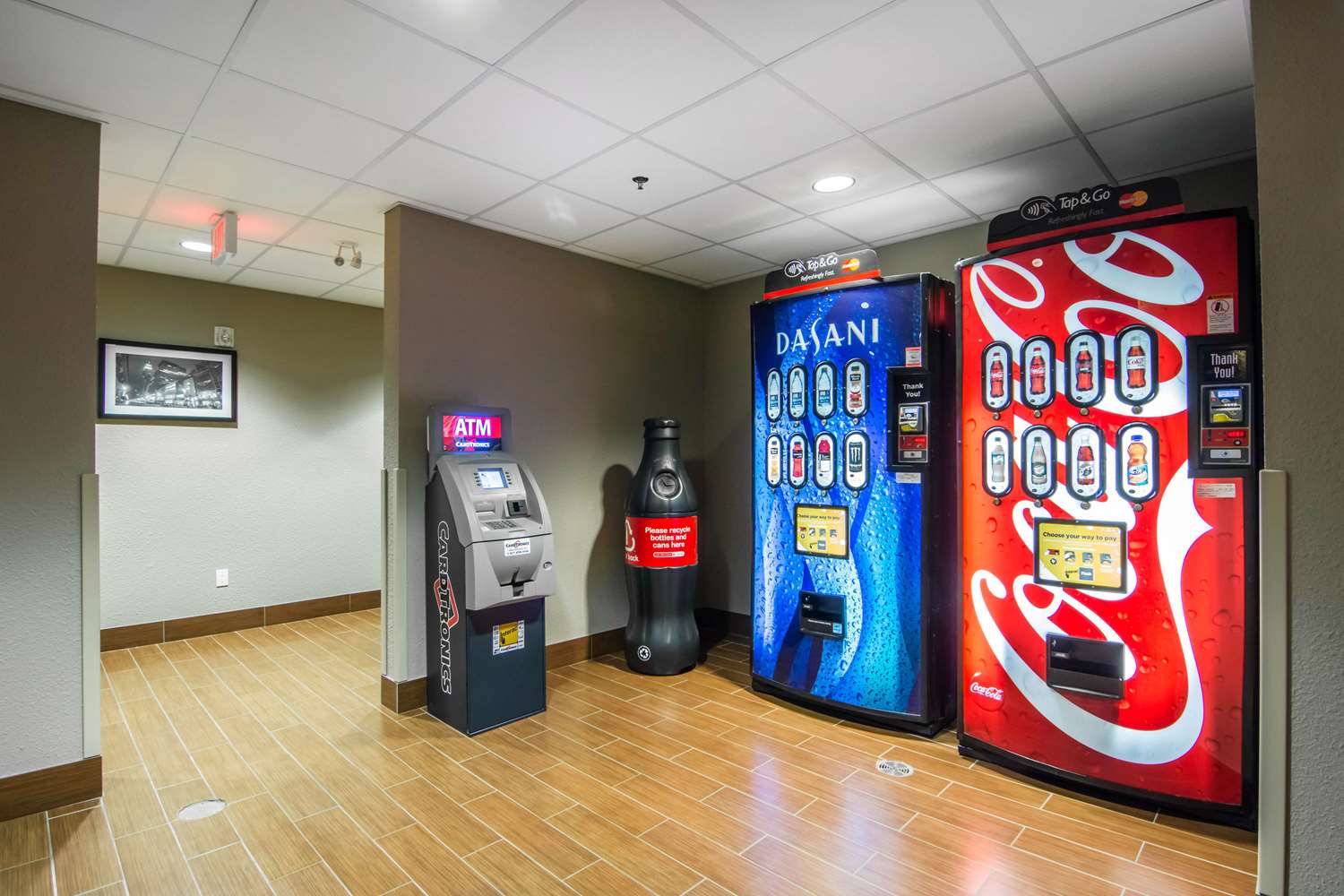 Фото Sleep Inn Regina East