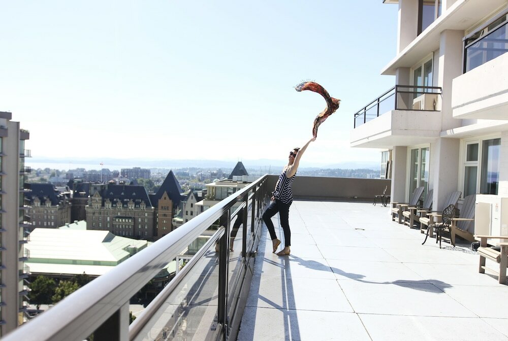 Фото Chateau Victoria Hotel & Suites