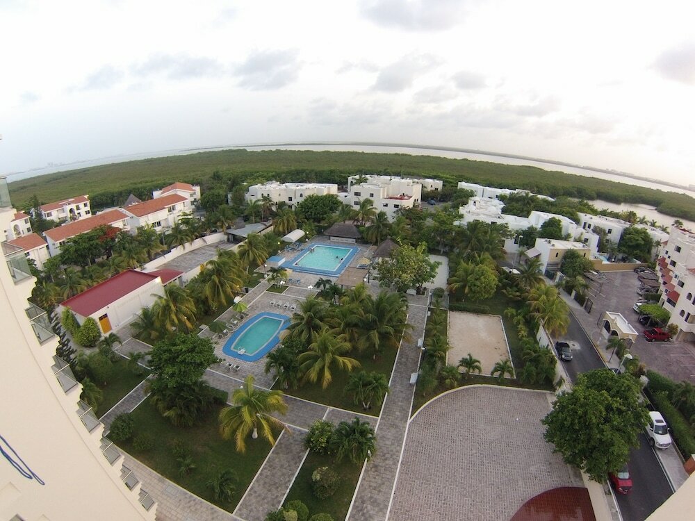Фото Calypso Hotel Cancun