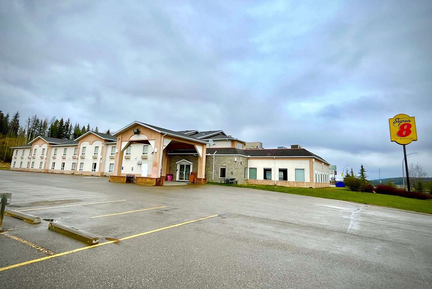 Фото Super 8 by Wyndham Hinton