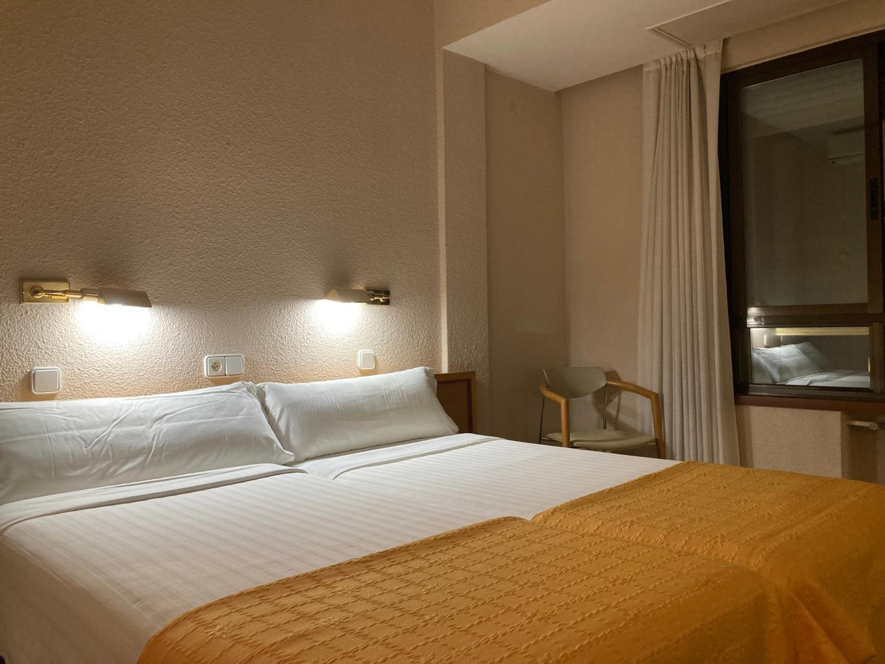 Фото Hotel Condal