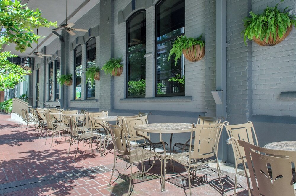 Фото Omni Riverfront Hotel