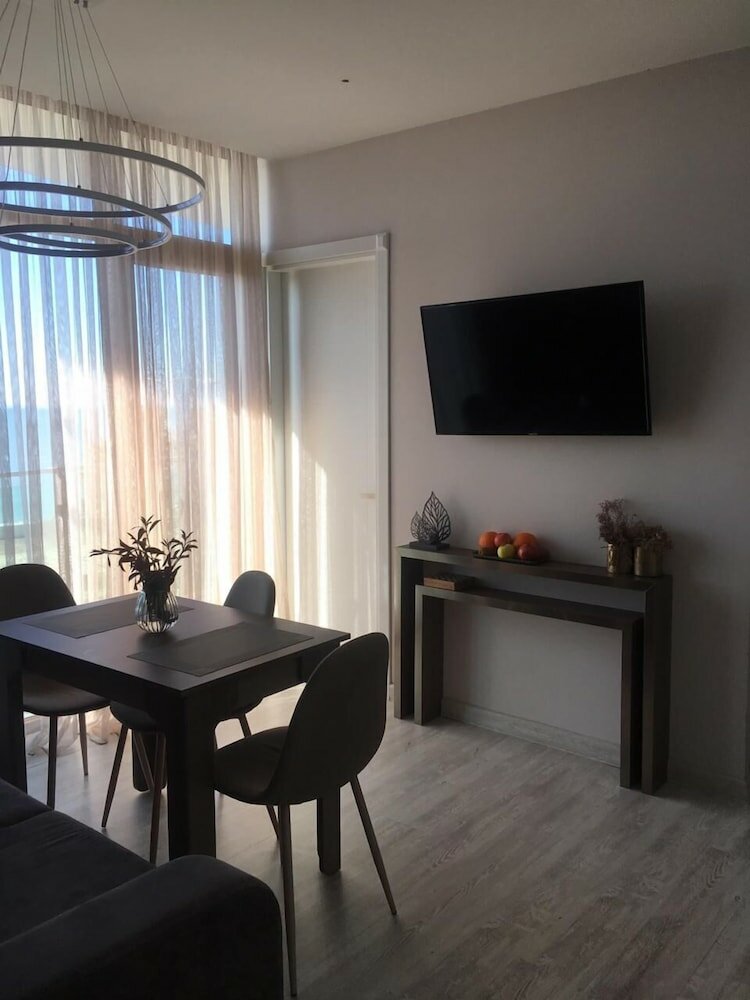 Фото Aqua Hotel & Apartments Batumi