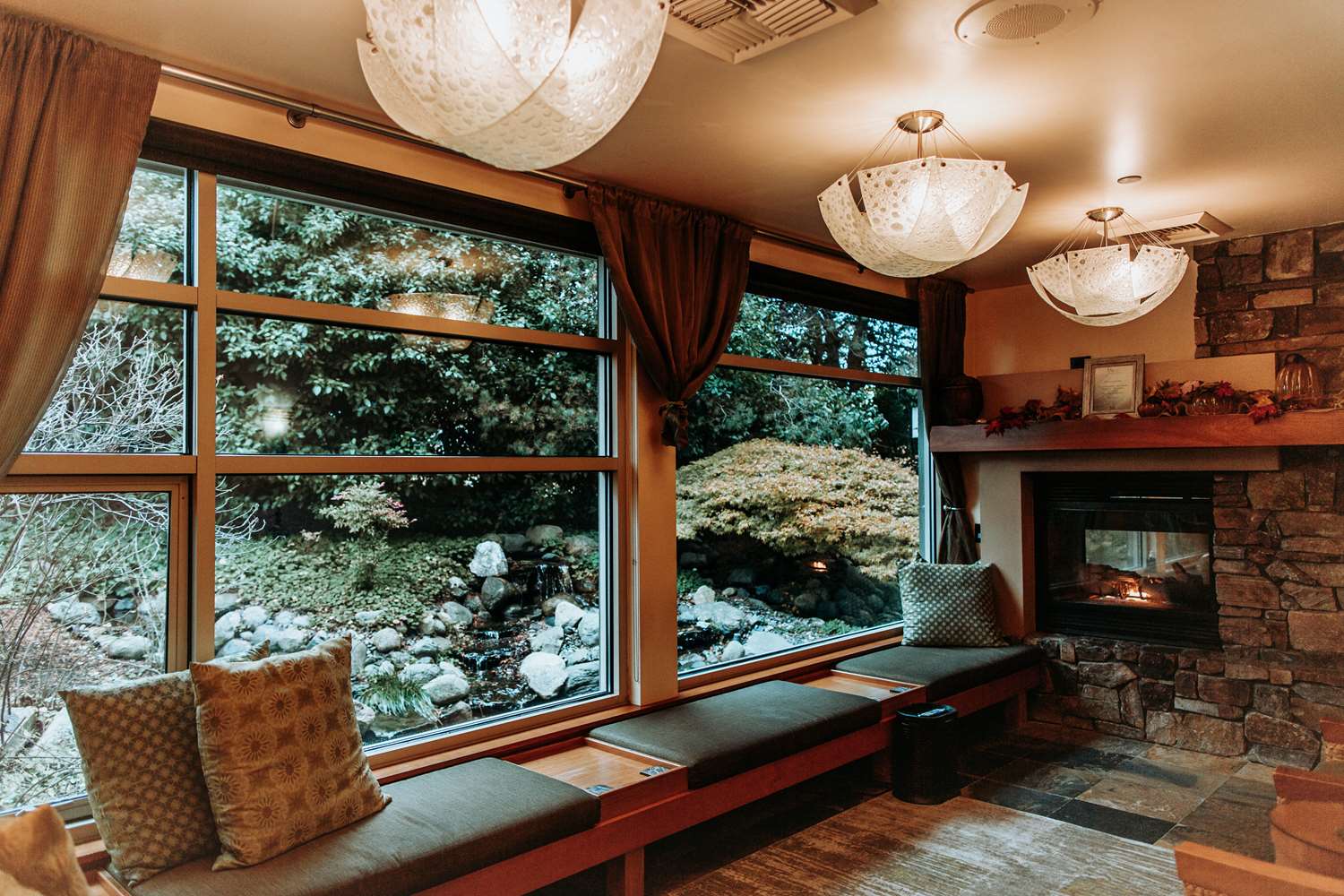 Фото Chrysalis Inn & SPA Bellingham, Curio Collection by Hilton