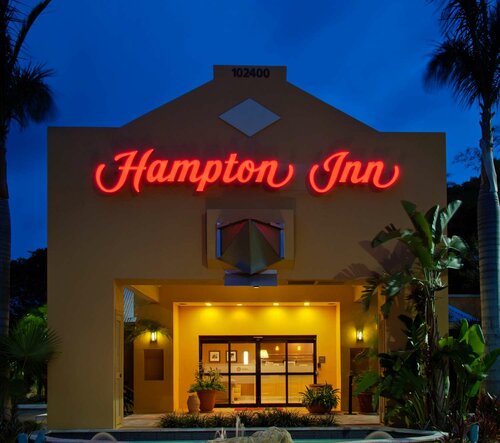 Внешний вид отеля Hampton Inn Key Largo Manatee Bay в Ки-Ларго, фото 3