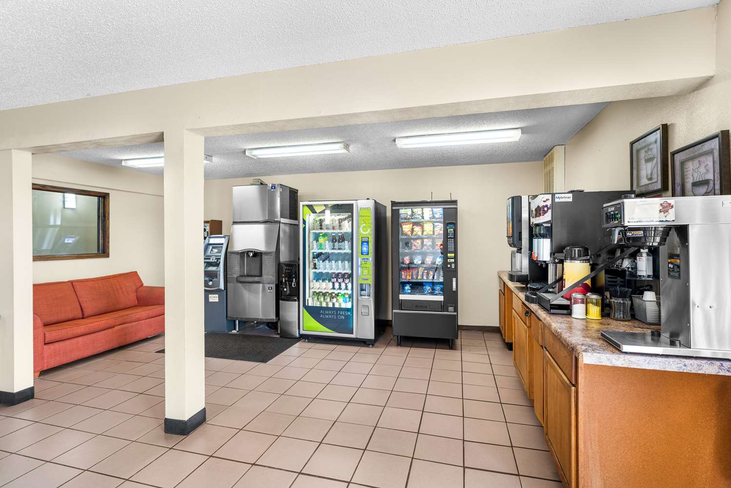 Фото Americas Best Value Inn Decatur, Il