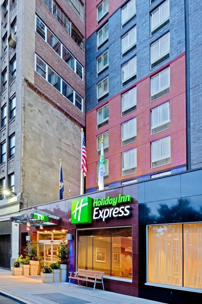 Фото Holiday Inn Express New York City Times Square