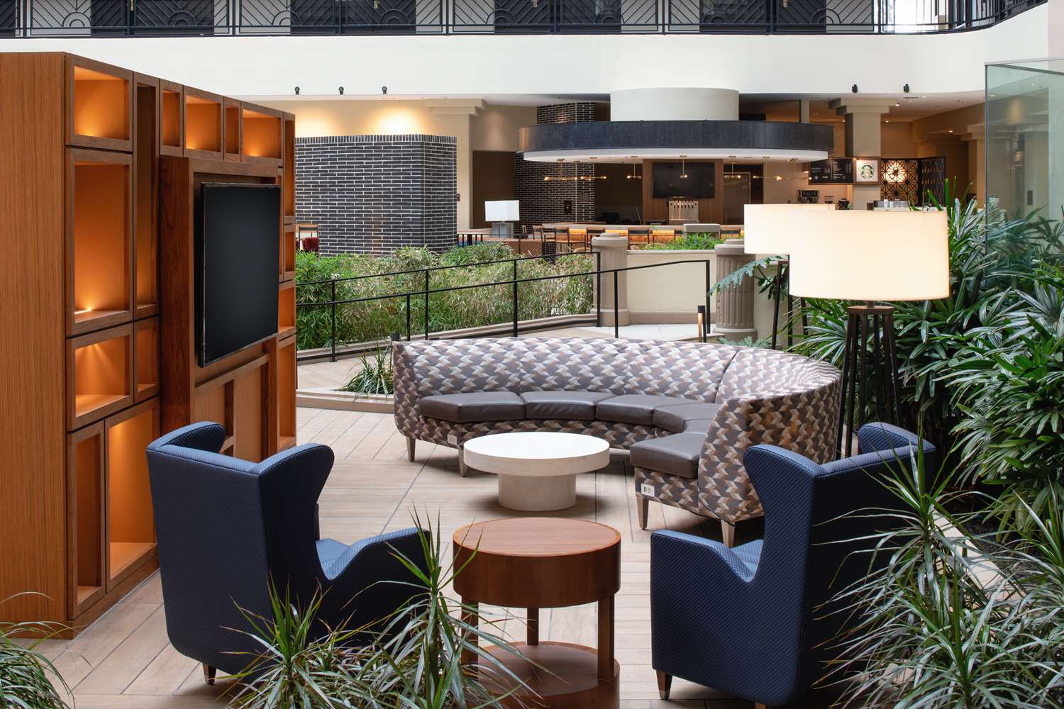 Фото Embassy Suites San Francisco Airport - South San Francisco