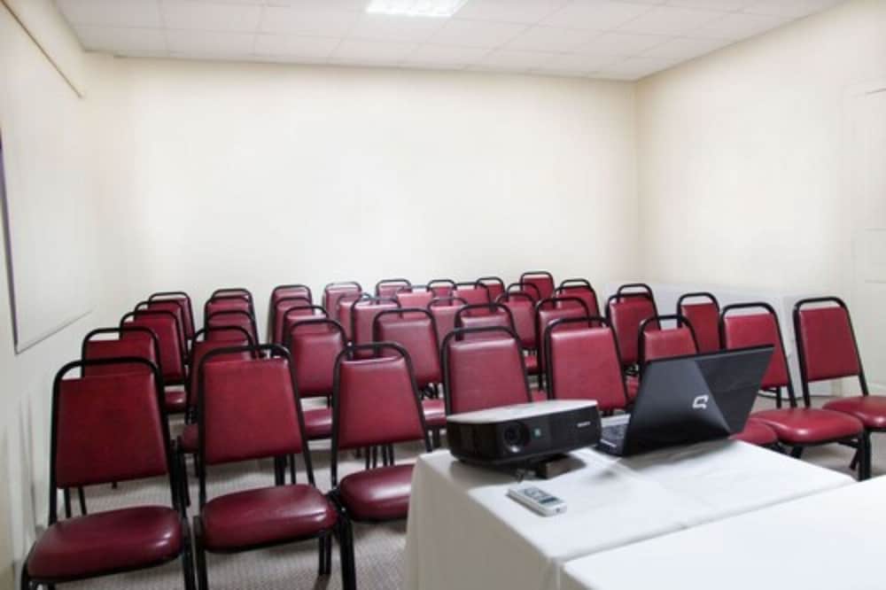 Фото Rede Andrade Mercado