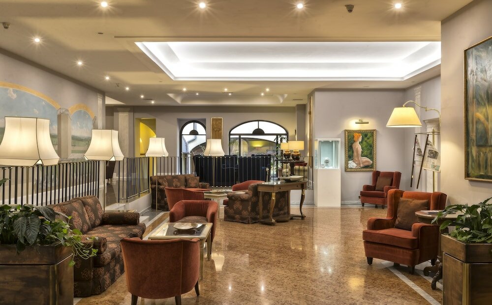 Фото Sina Maria Luigia