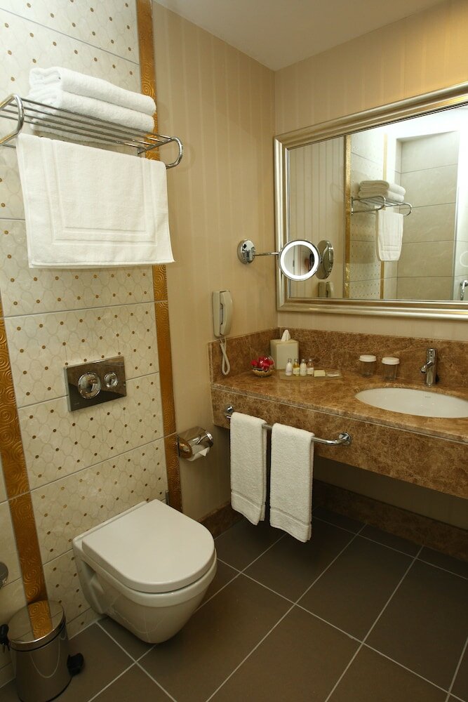 Фото Qafqaz Baku City Hotel & Residences