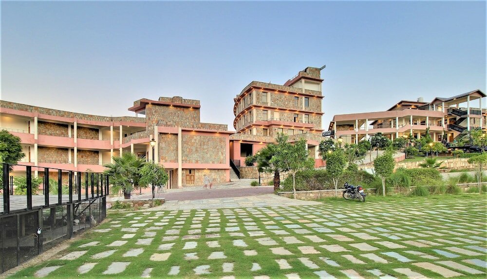 Фото Palm Valley Svasti Resort