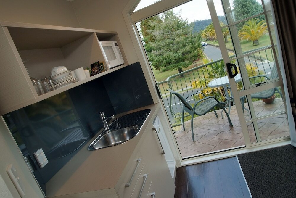 Фото Silver Fern Rotorua Suites & SPA