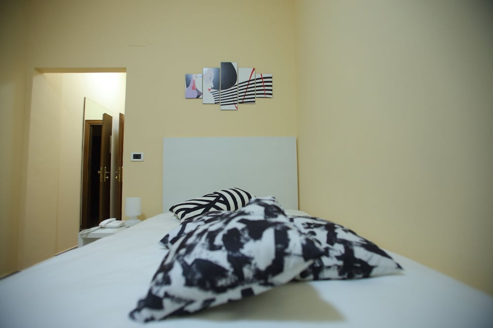 Фото Hotel Villa Romana