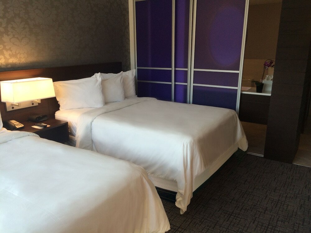 Фото Royal Regency Hotel