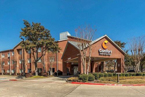 Гостиница Comfort Inn & Suites North Dallas - Addison в Аддисоне