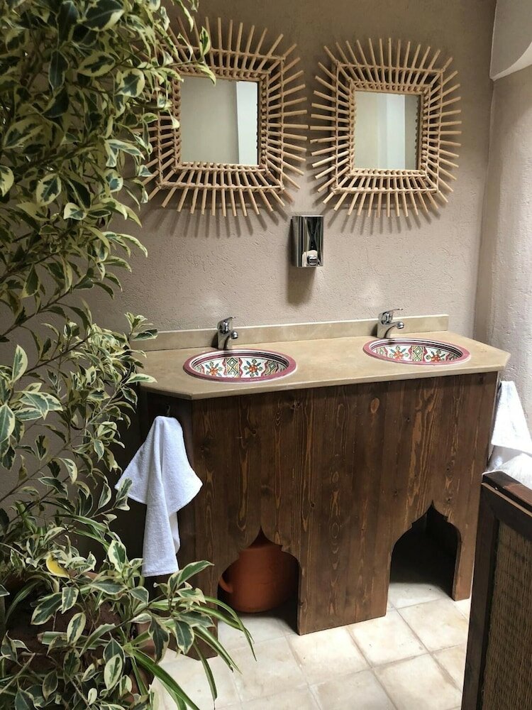 Фото Bed Square - Hostel