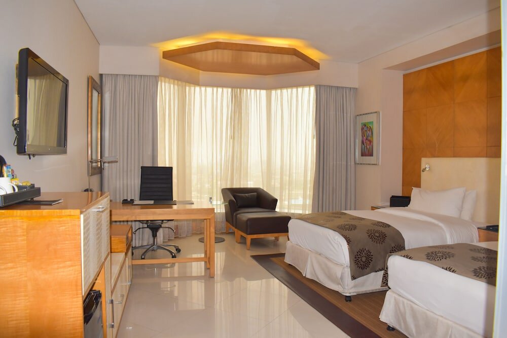 Фото Lagos Continental Hotel