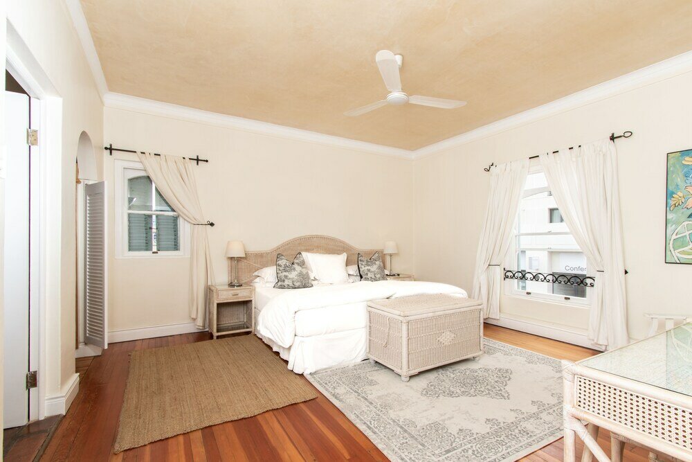 Фото Auberge Burgundy Guest House