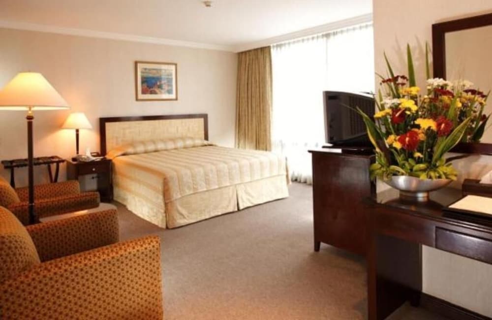 Фото Herald Suites Solana