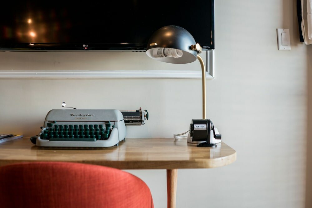 Фото The Box House Hotel