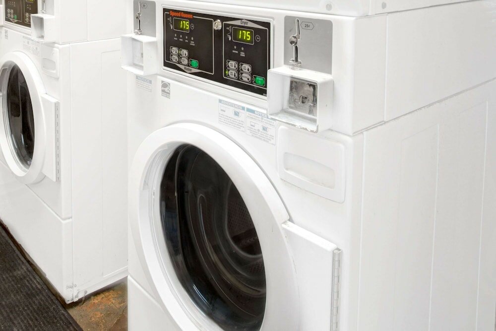 Фото Knights Inn Hallandale