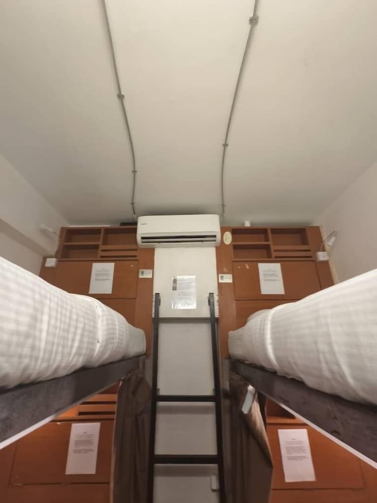 Фото Red Inn Court