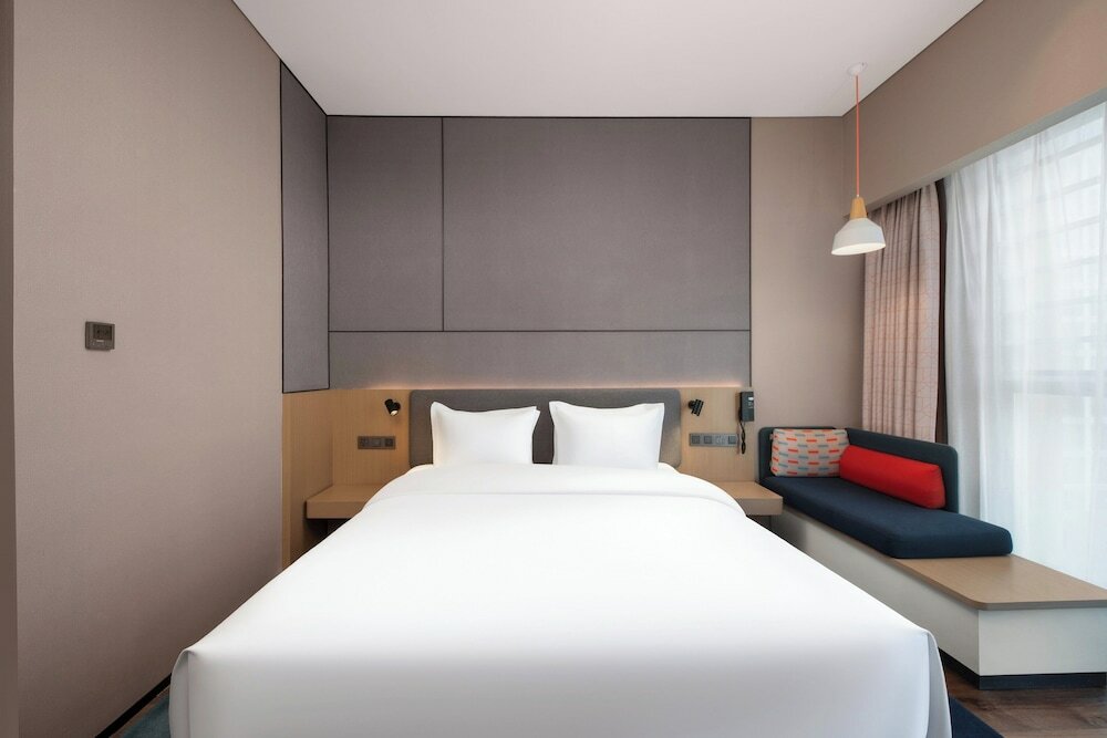 Фото Holiday Inn Express: Shenzhen Longhua
