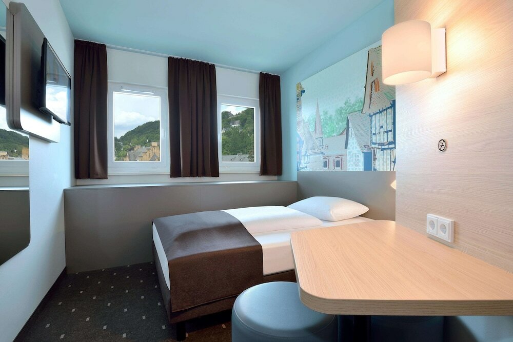 Фото B&b Hotel Marburg