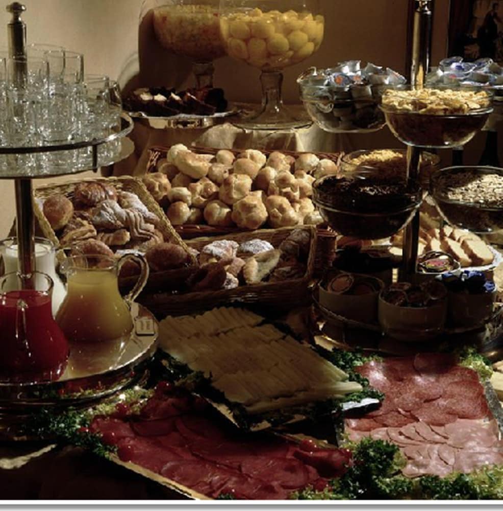 Фото Hotel Gambrinus